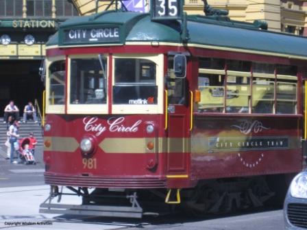 Melbourne Tram (Red) - 24 Piece Puzzle