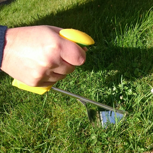 Easi-Grip: Weeder